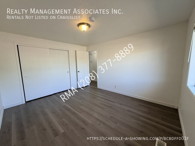 Building Photo - 1524 S Denver Ave