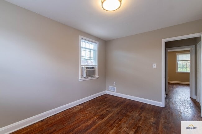 Building Photo - 5632 Pioneer Dr