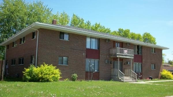 Primary Photo - 526 Spinnaker Ln