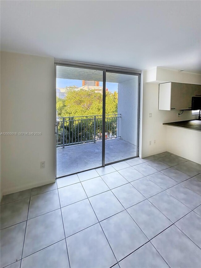 Foto del edificio - 777 NE 62nd St