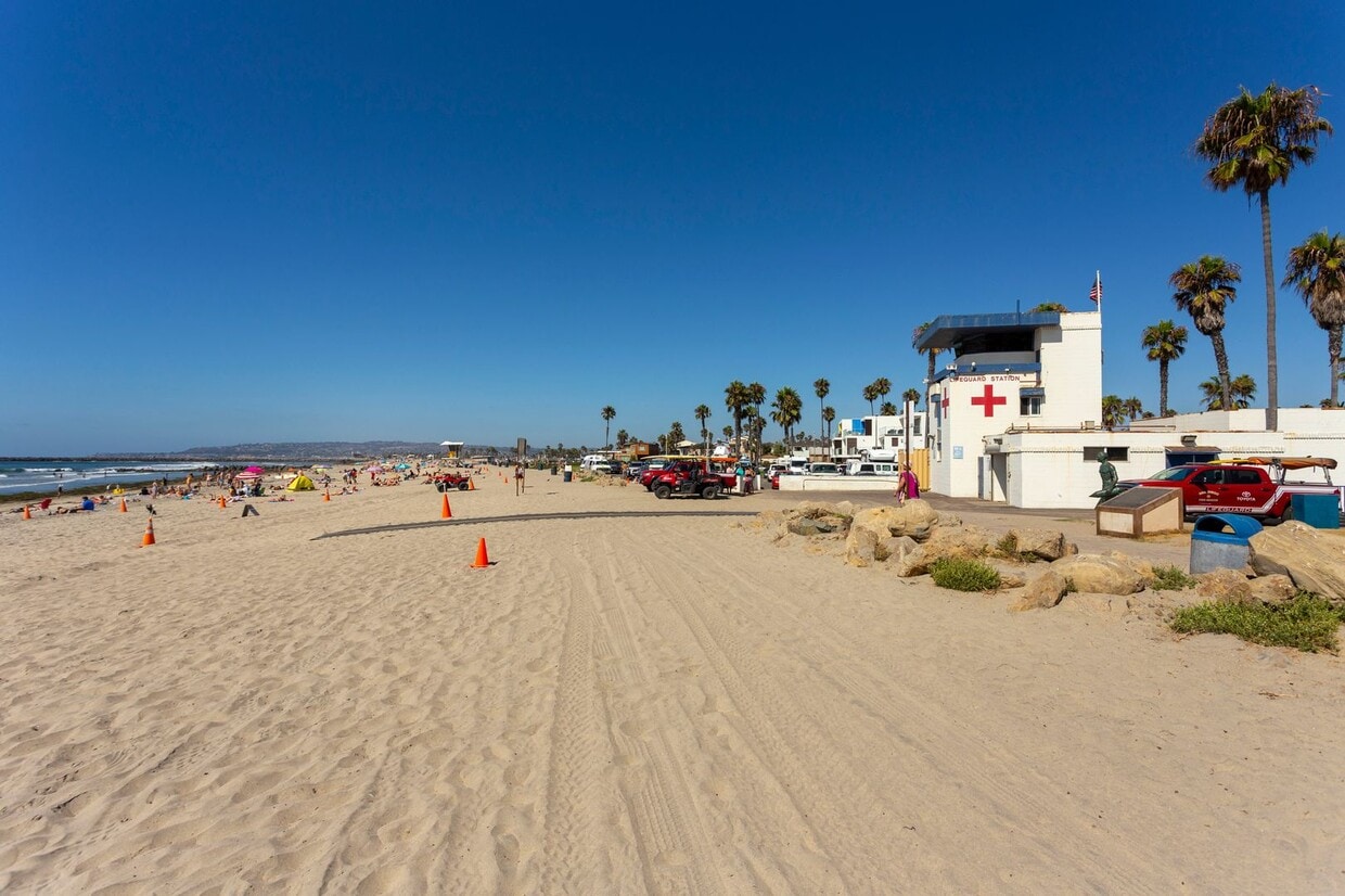 Primary Photo - Charming 1 Bedroom Cottage in Ocean Beach