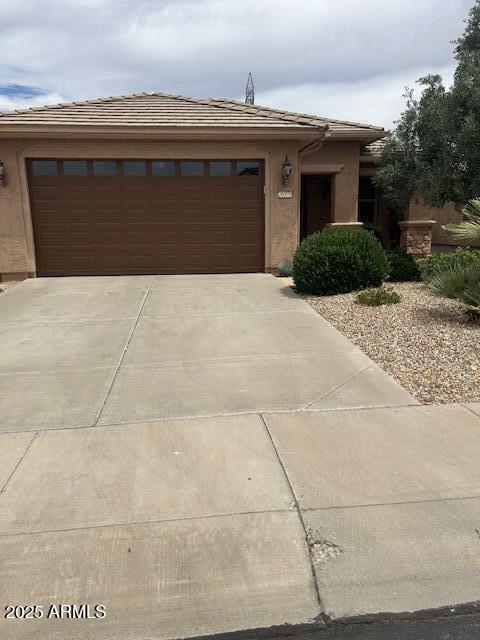 Foto principal - 26370 W Ross Ave