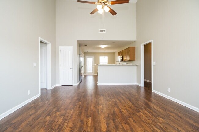 Foto del edificio - 3048 Roscommon Dr