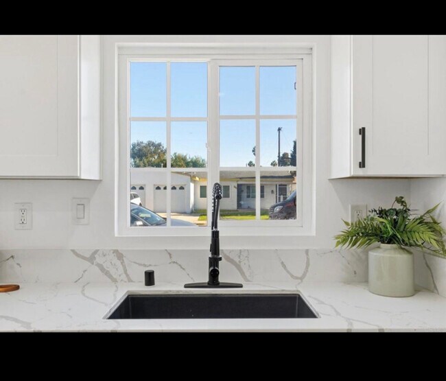 Foto del edificio - 702 Oaklawn Ave