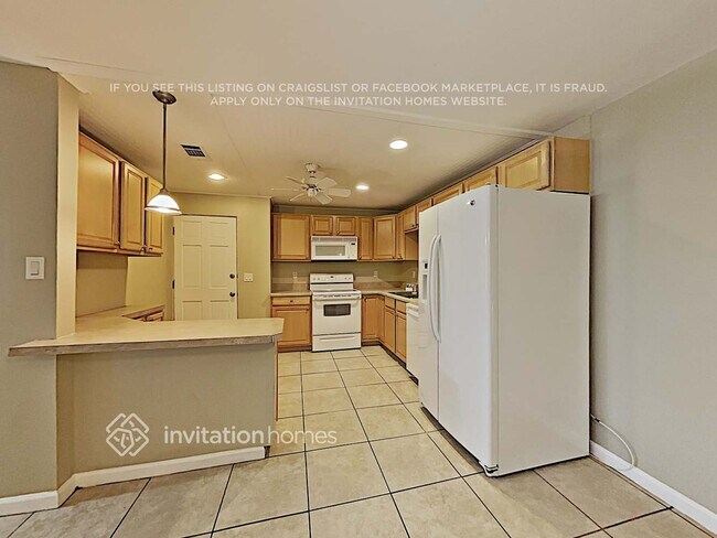 Foto del edificio - 3581 Lalani Blvd