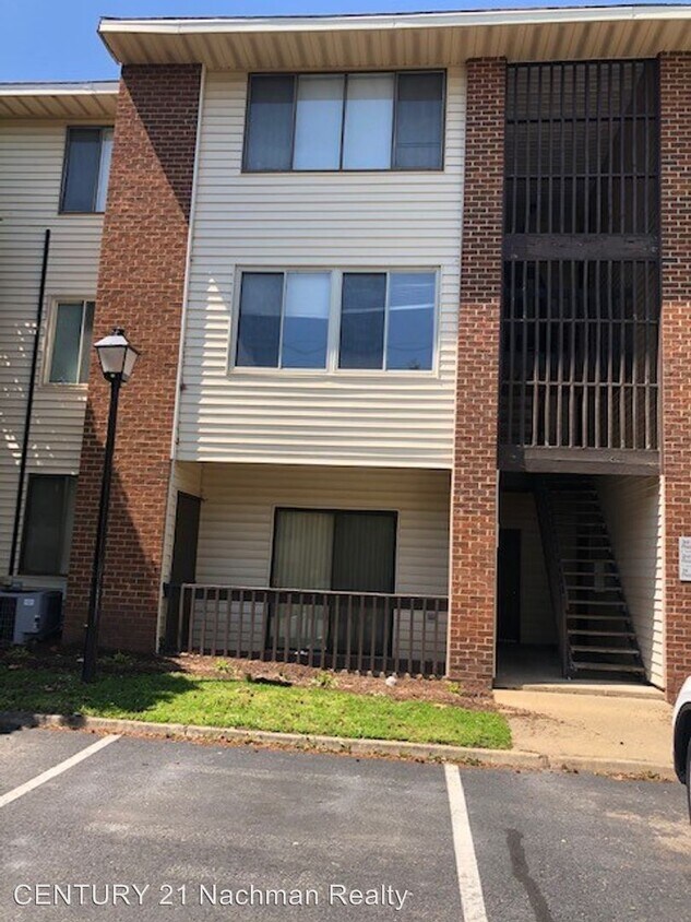 Primary Photo - 1 br, 1 bath House - 216 Pacific Drive