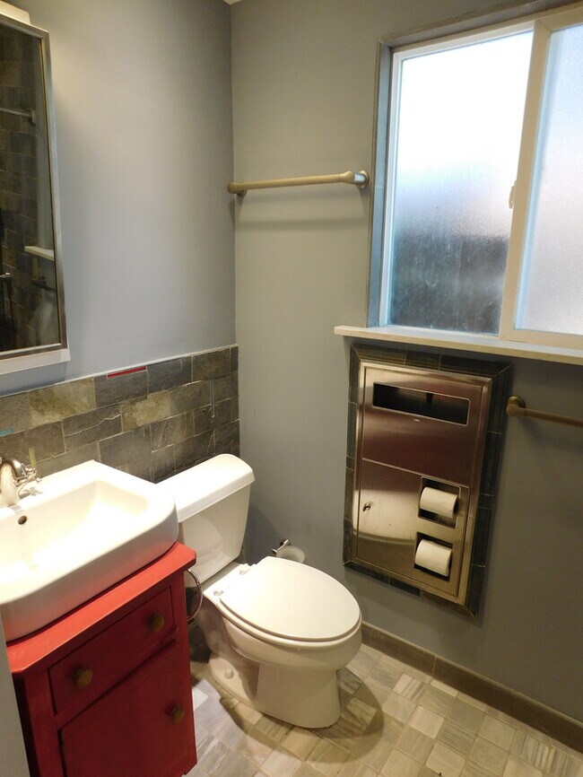 Foto del edificio - 2408 S Shenandoah St