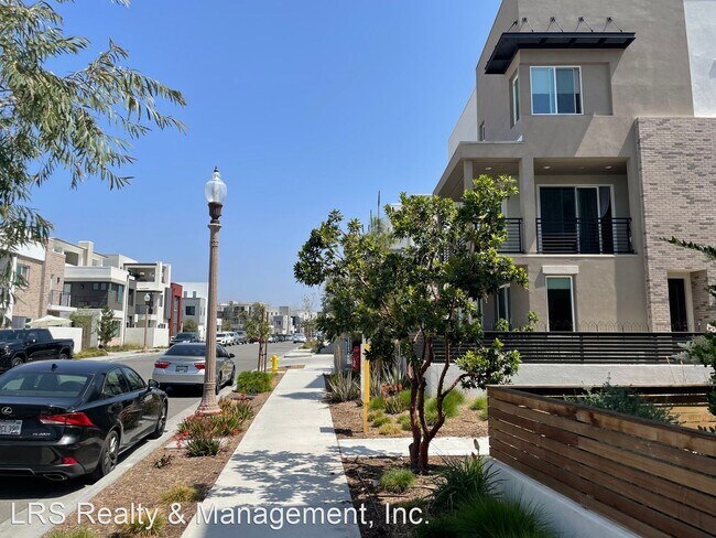 Building Photo - 2 br, 2.5 bath House - 164 Novel