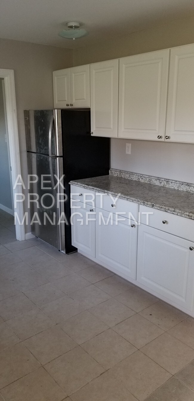 Building Photo - RARELY AVAILABLE 3 BED, 2 BATH NEW HOUSE