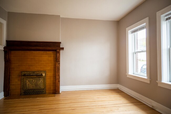 Foto del edificio - 125 N 2nd Ave E