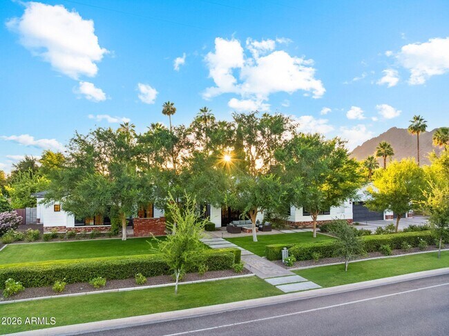 Foto del edificio - 4202 N 64th St