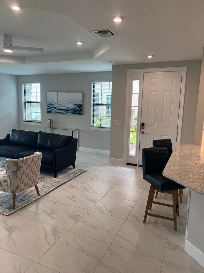 Foto del edificio - 15257 Zeno Way