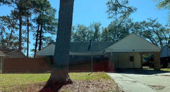 Building Photo - 2127 East Prien Lake Road