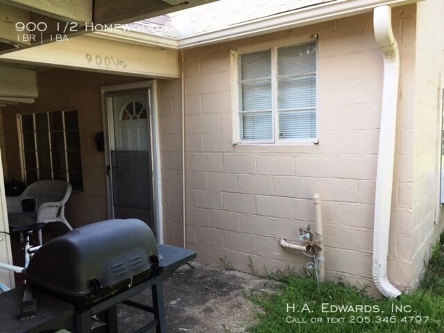 Building Photo - 900 1/2 Homewood Drive Tuscaloosa, AL 35401