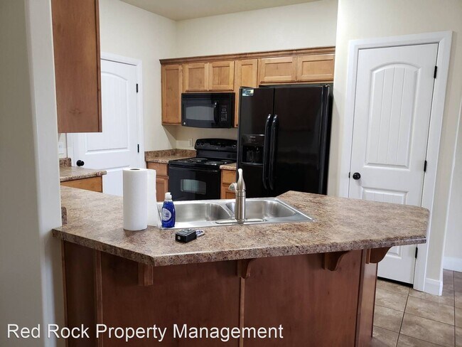Building Photo - 3 br, 2 bath House - 1385 W Clinton Way