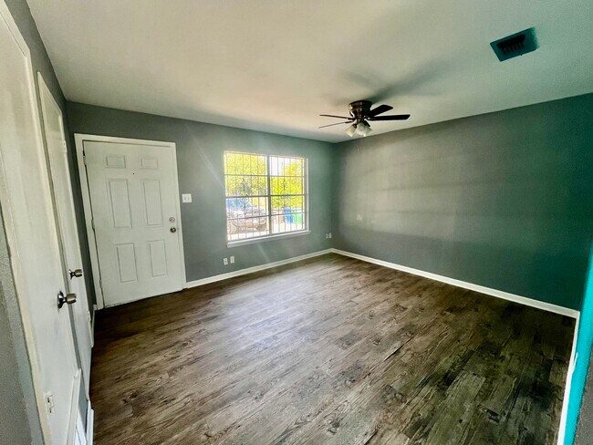 Building Photo - 2214 Andros Pl