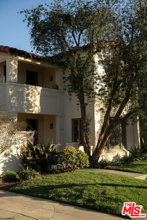 Foto principal - 1206 S La Jolla Ave