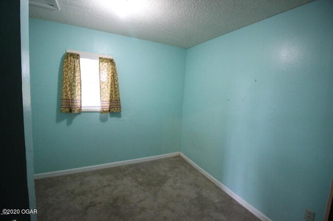 Foto del edificio - 17254 Hwy CC