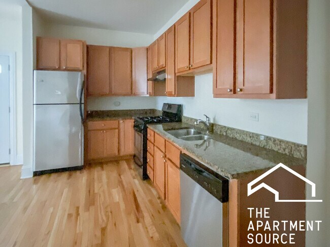 Foto del edificio - 3818 N Sheffield Ave