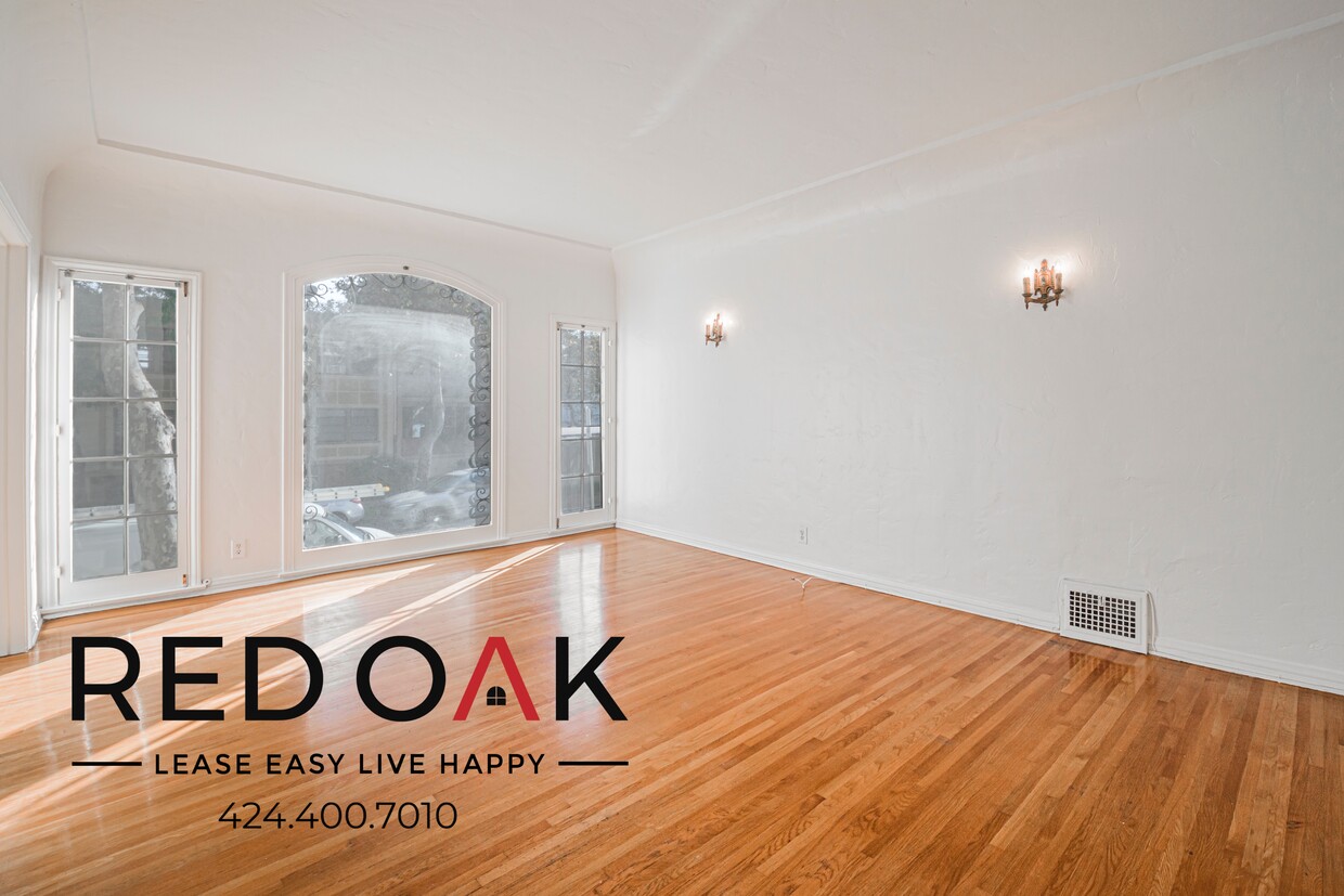 Foto principal - 180 S Sycamore Ave