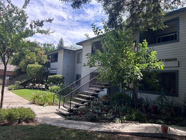 Building Photo - 363 Rio Lindo Ave