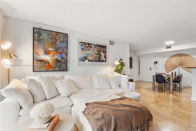 Foto del edificio - 1155 Brickell Bay Dr