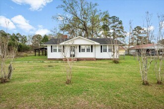 Building Photo - 200 Oleander St