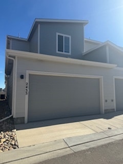 2 car garage - oversize - 2435 Vanhoutte Vw