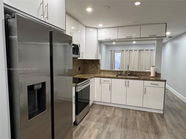 Foto del edificio - 3815 SW 89th Ave