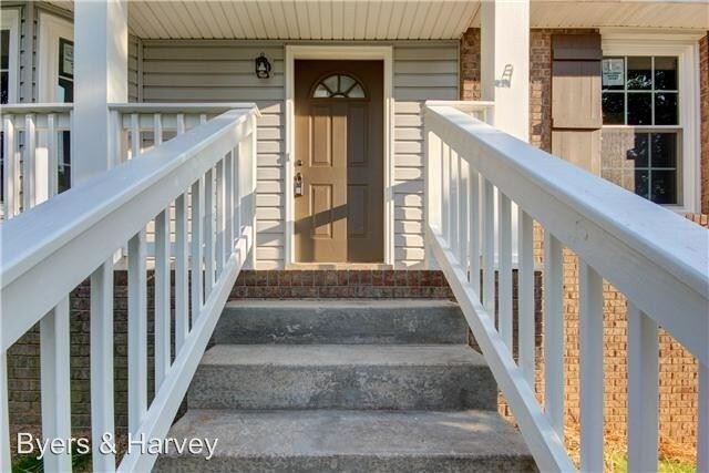 Foto del edificio - 3 br, 2 bath House - 412 Bridlewood Road