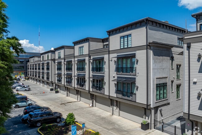 Building Photo - SPX Alley / Studioplex Townhomes
