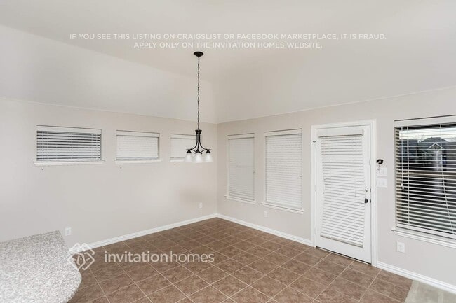 Foto del edificio - 2512 Flowing Springs Dr