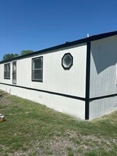 Building Photo - 407 E Main St