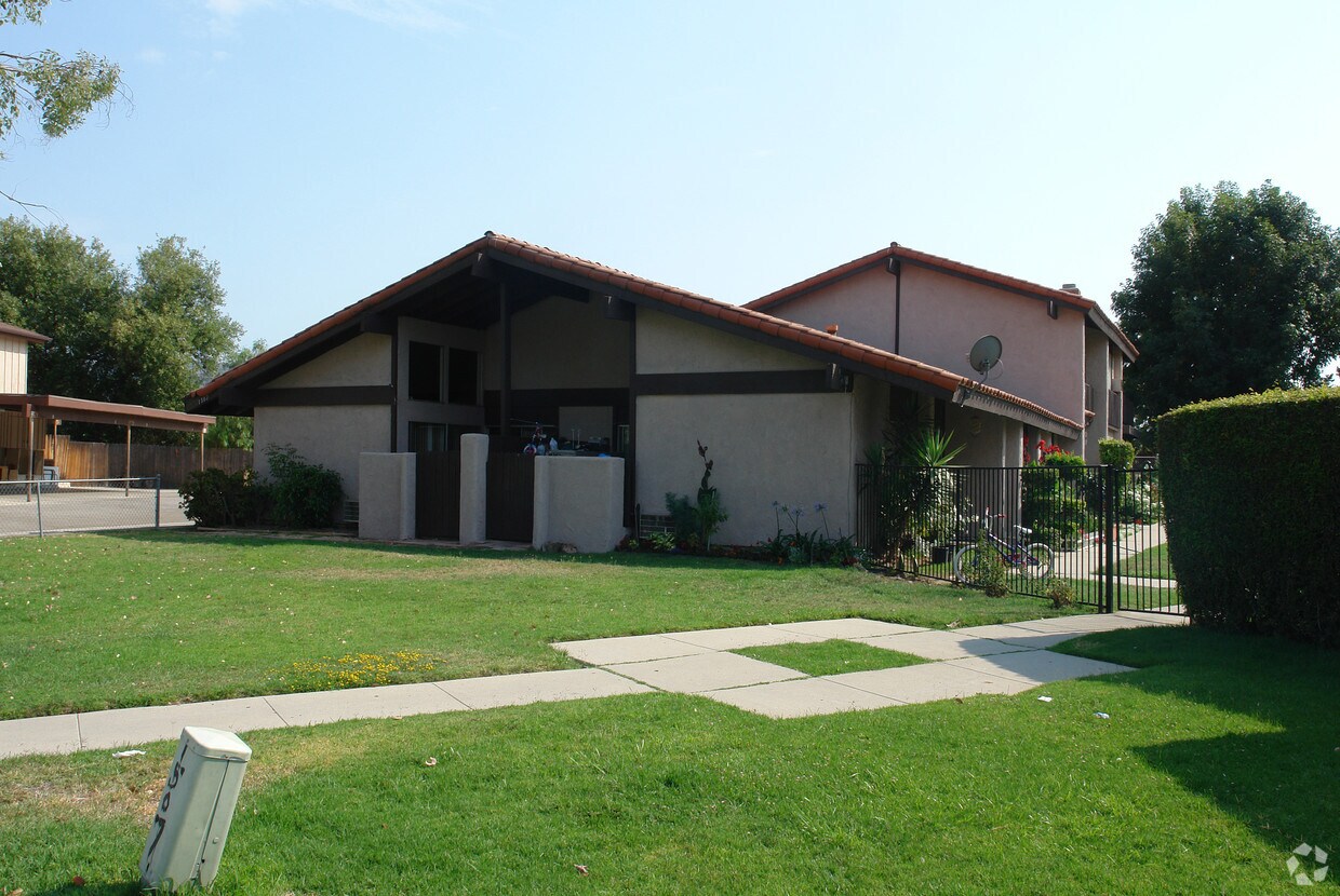 Primary Photo - 1507 N Prather St