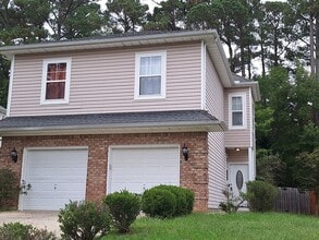 Building Photo - 113 Brightwood Terrace