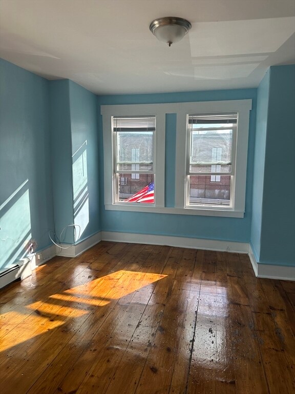 Building Photo - 405 Lakeview Ave