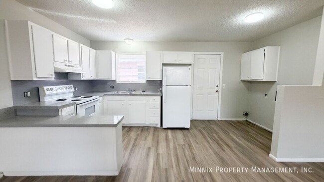 2217 W 19th