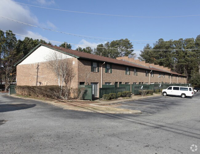 Townhomes at Pleasant Hill Rentals Atlanta, GA