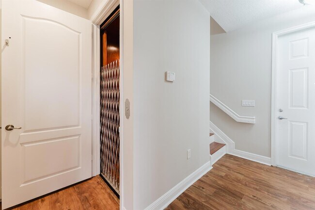 Foto del edificio - 3613 NW 5th Terrace