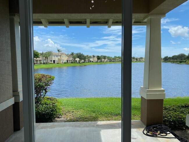 Foto del edificio - 1770  MissionCourt 2 West Palm Beach Fl 33401