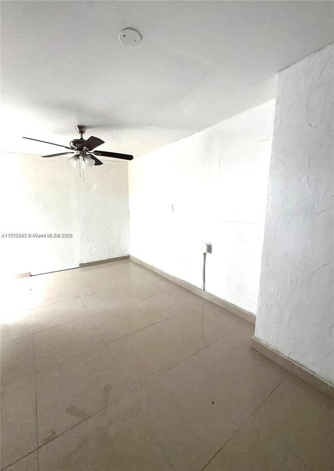 Foto del edificio - 8900 NW 25th Ave
