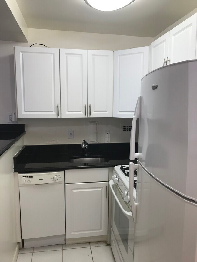 Foto del edificio - 922 24th St NW