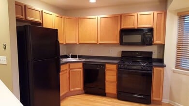 Building Photo - 5604 Bridge