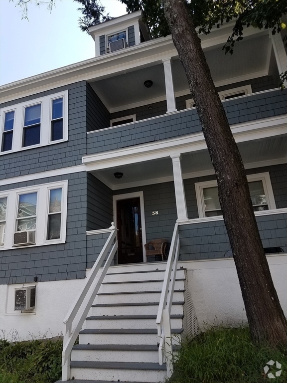 Building Photo - 38 Hillside St
