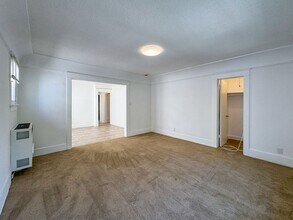 Building Photo - 342 1/2-340 S Catalina St