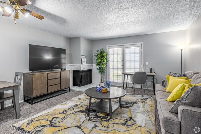 Interior Photo - Aspen Place