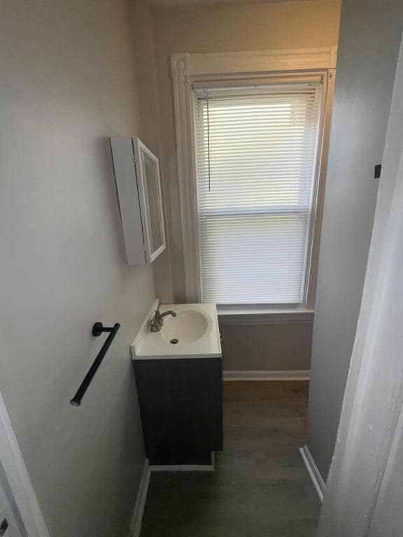 Building Photo - 1818 Wayland Ave