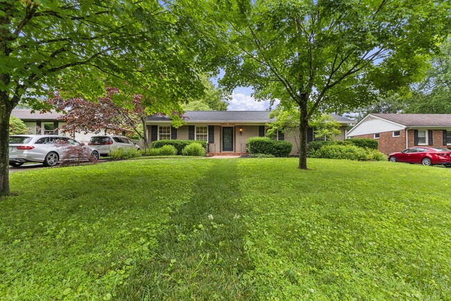 Building Photo - 309 Greenbriar Rd