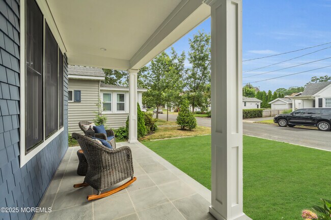 Foto del edificio - 2118 Edgewood Pl