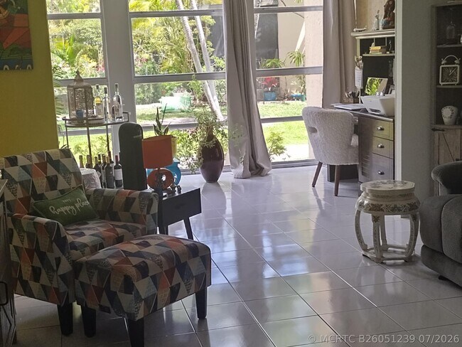 Foto del edificio - 2101 Atlantic Shores Blvd